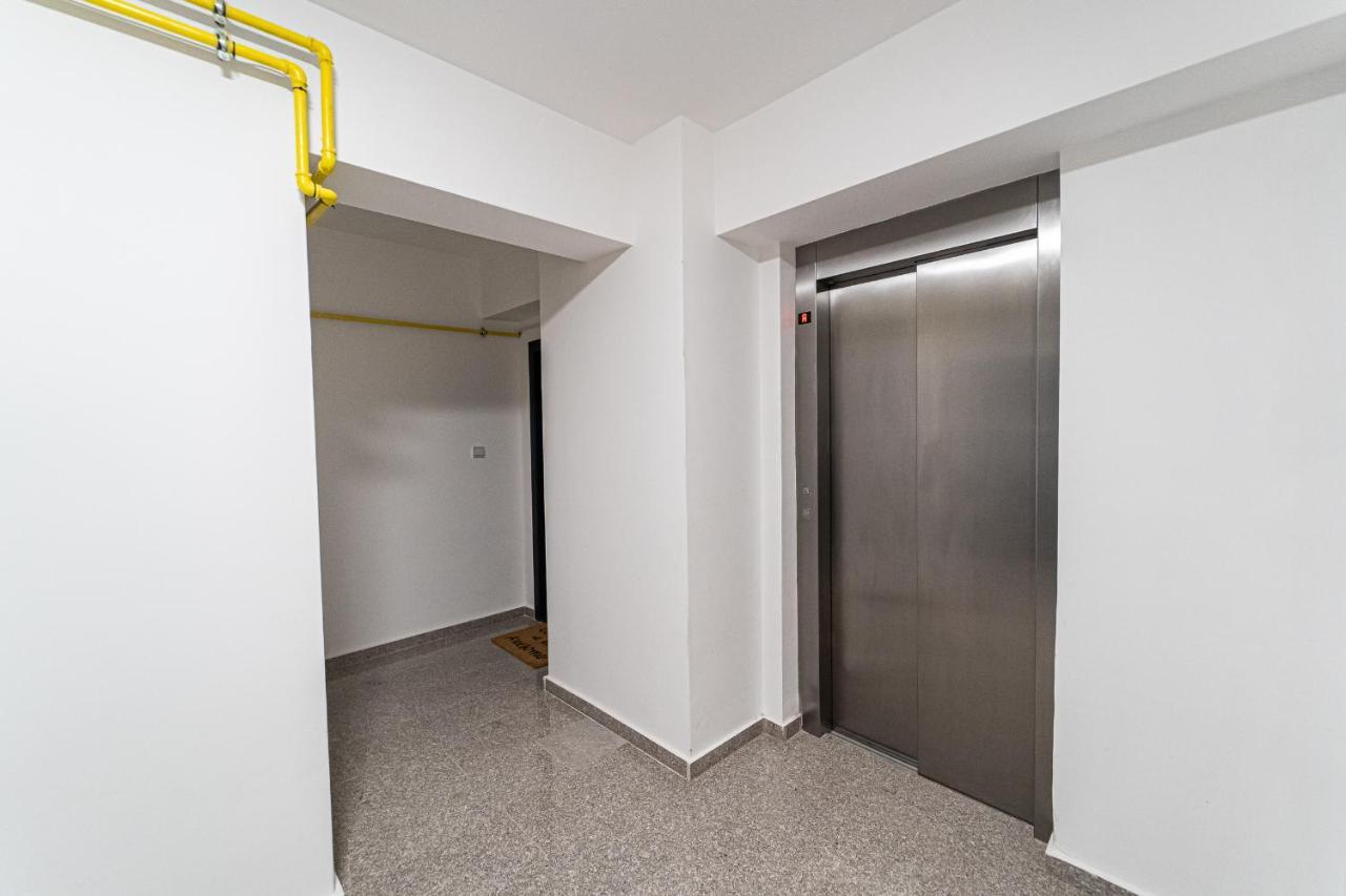 Apartament Delux Bacau Exterior photo